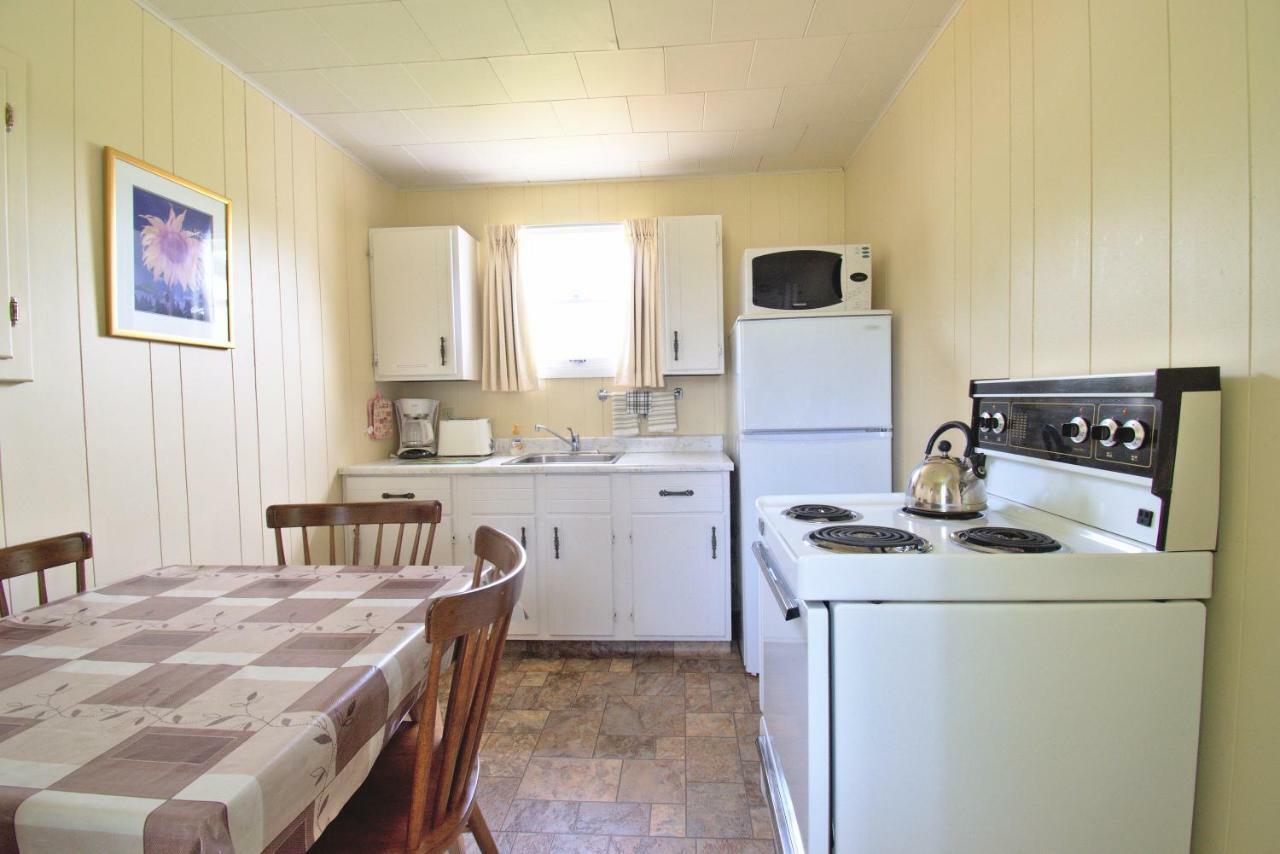 Lakeview Lodge And Cottages Cavendish Eksteriør bilde
